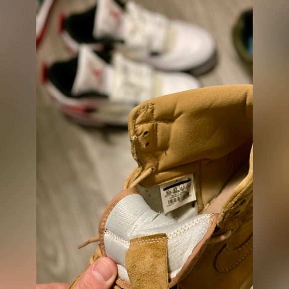 Air Jordan 1 Wheat - VNDS, No OG box. VERY clean with that interesting color. - Picture 4 of 9